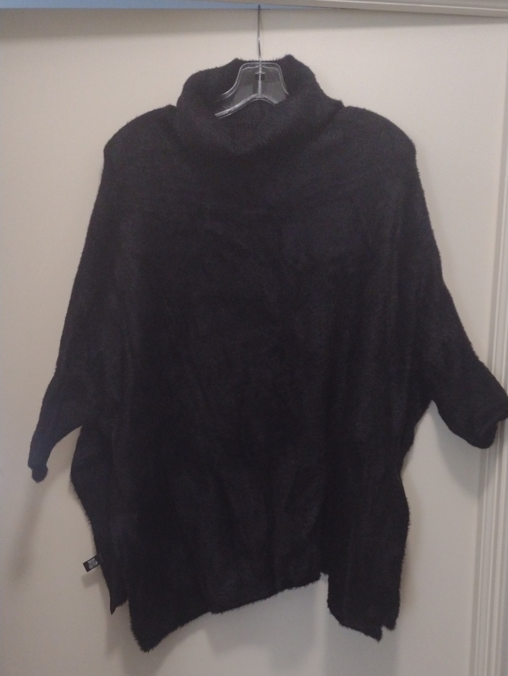 Janice Apparel Women's Black Turtleneck Poncho With Split Sides (J1287)